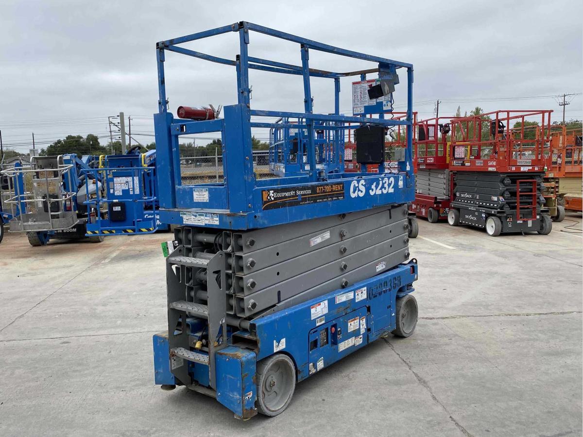 2017 Genie GS-3232-3