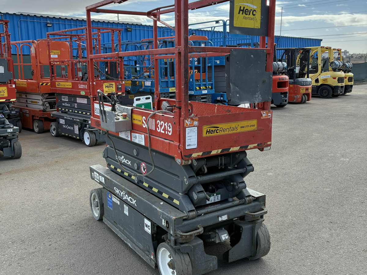 2016 Skyjack SJ3219
