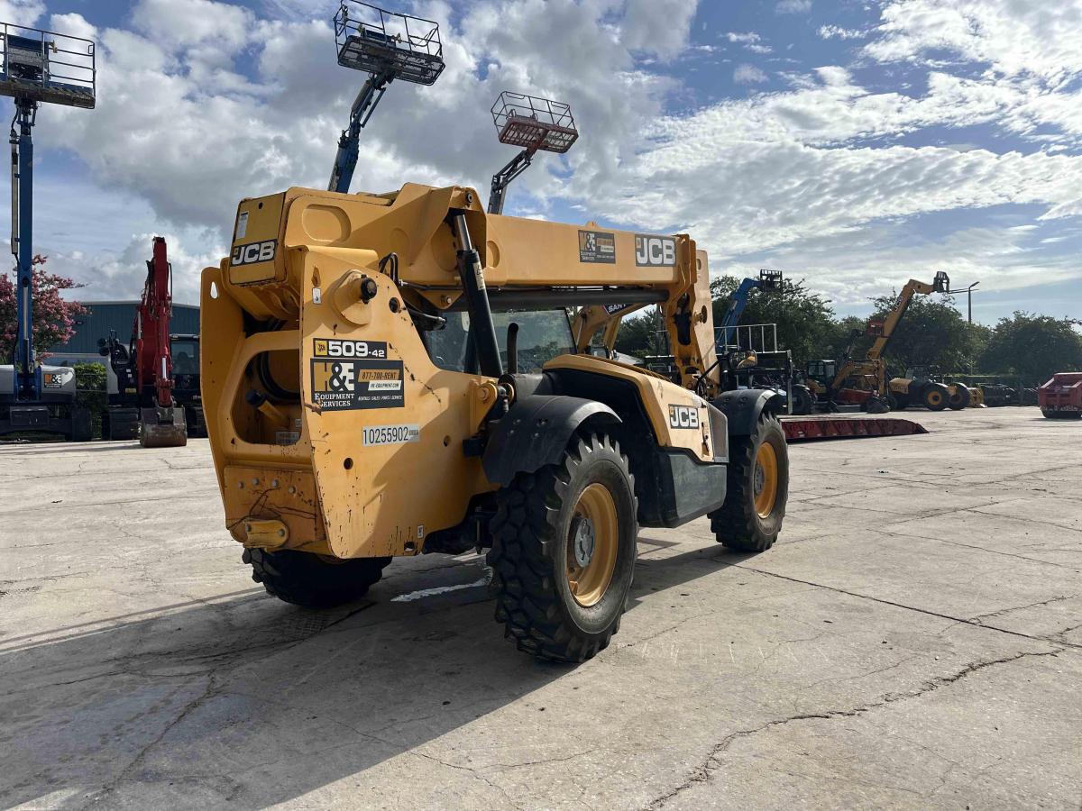2018 JCB 509-42-6