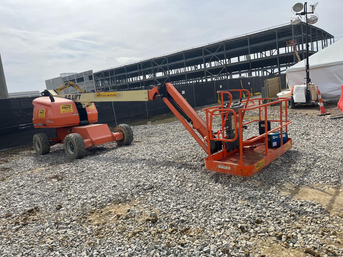 2016 JLG 460SJ