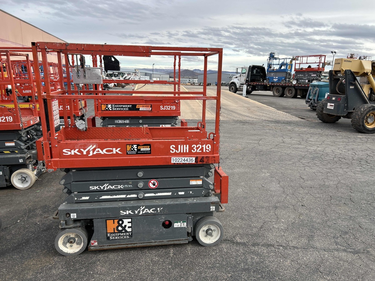 2017 Skyjack SJ3219-4