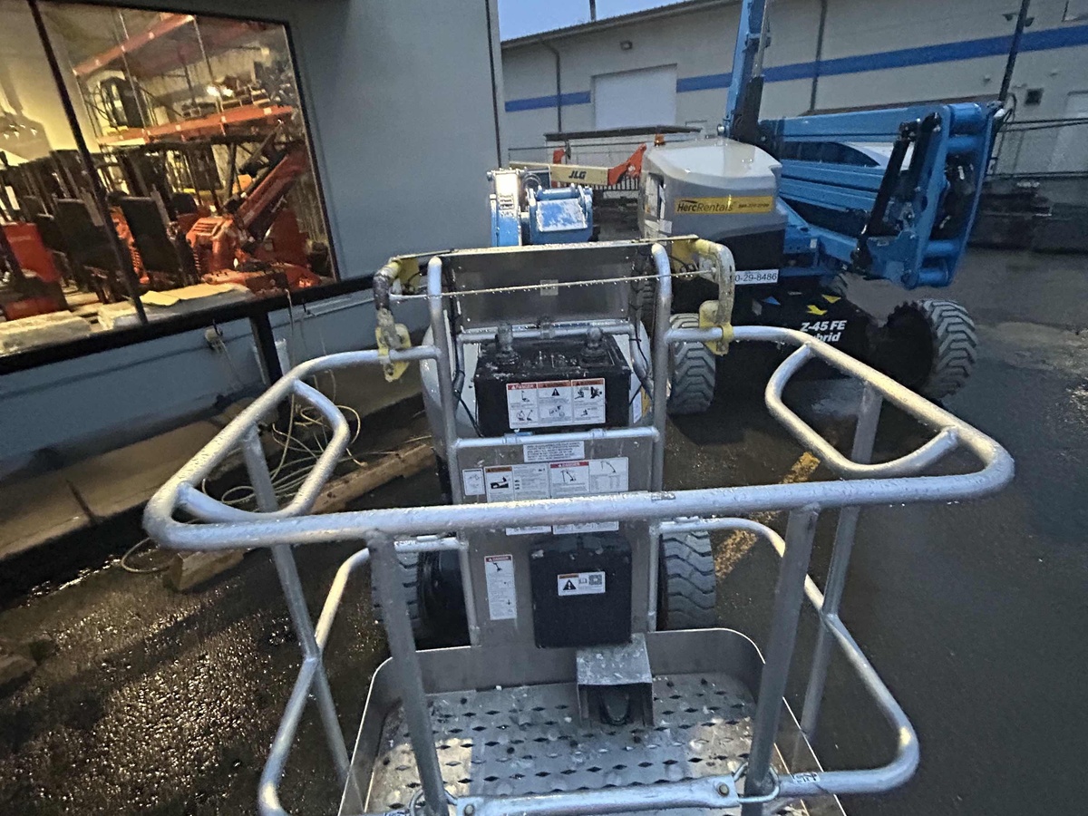 2018 Genie Z-33/18-4