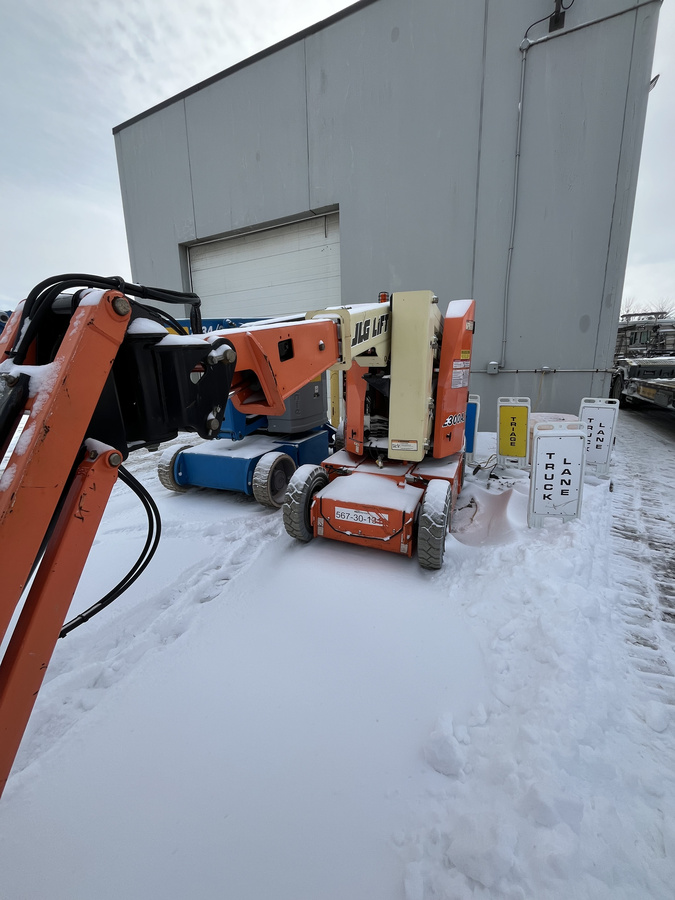 2015 JLG E300AJP-2