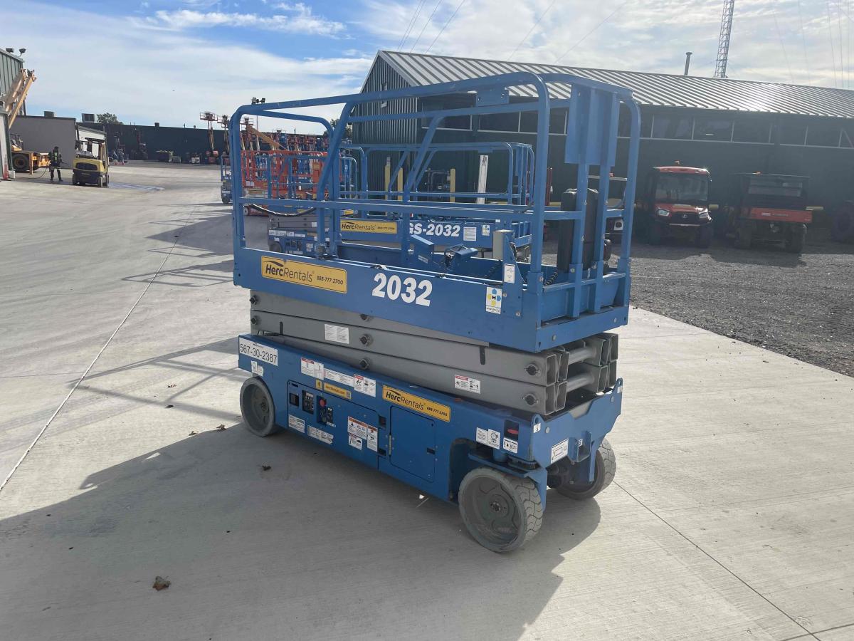 2019 Genie GS-2032