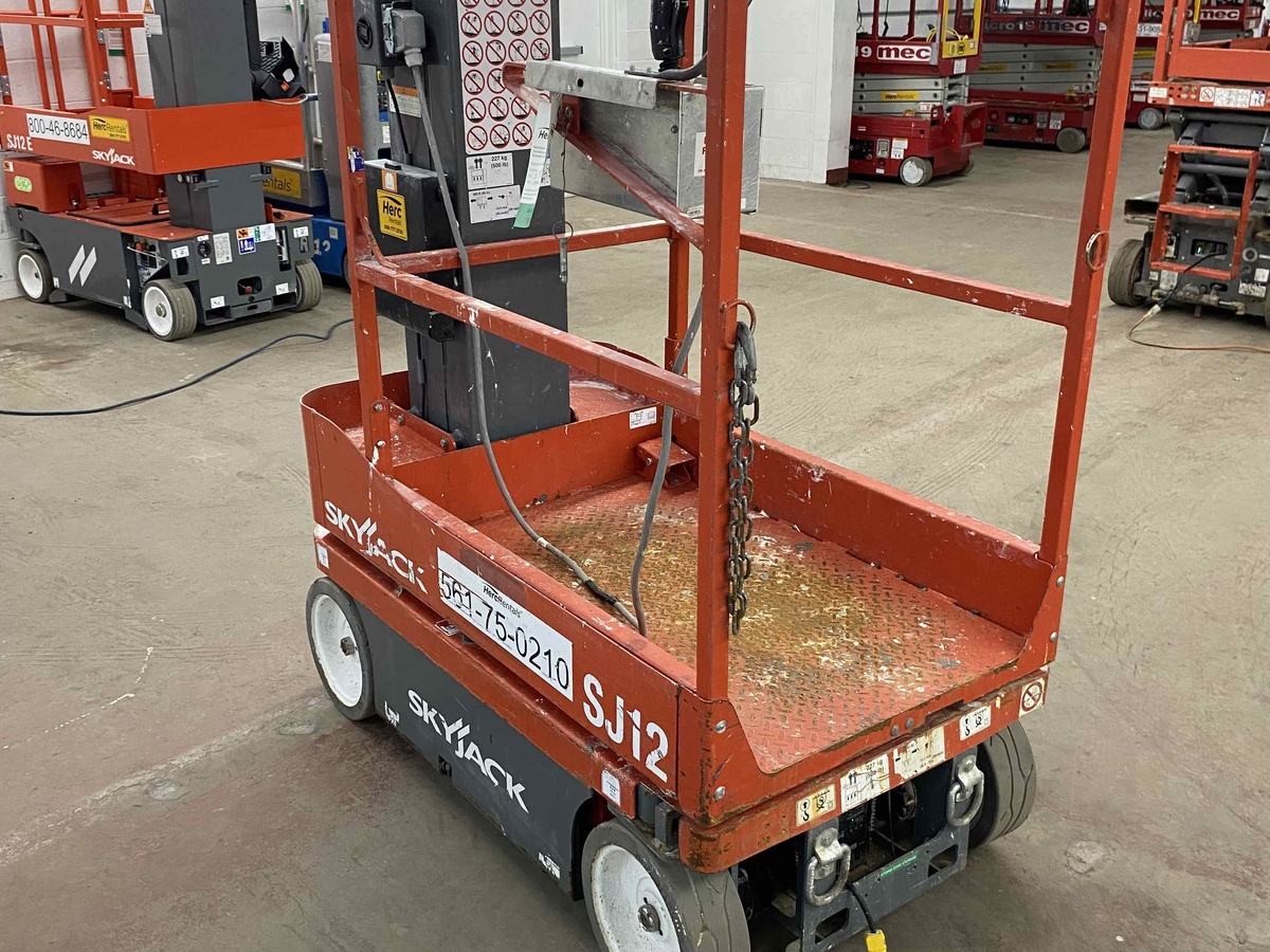2018 Skyjack SJ12-3