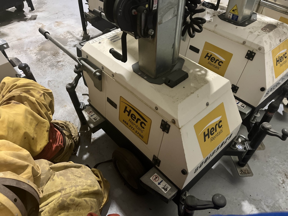 2017 Magnum PLT240-2