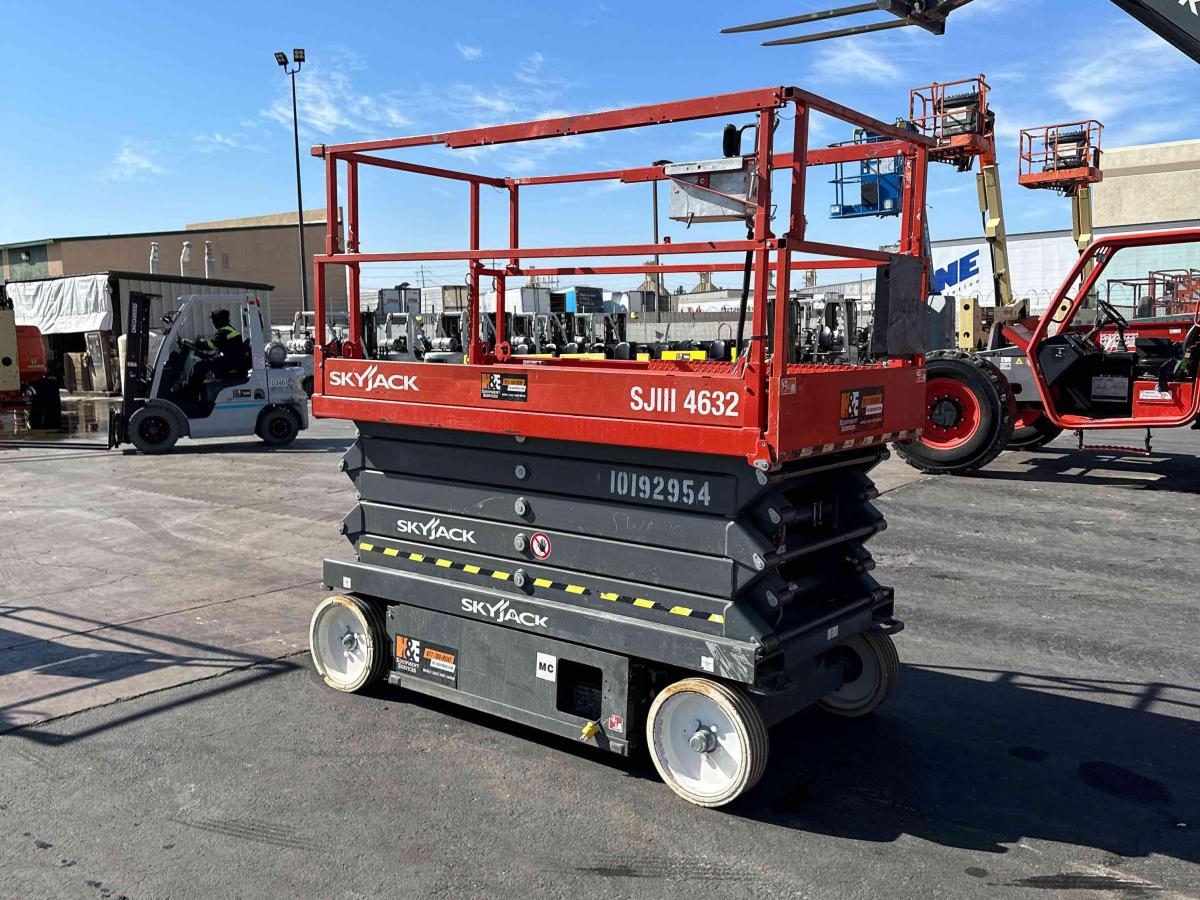 2016 Skyjack SJ4632