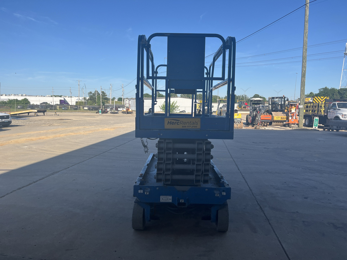 2018 Genie GS-3246-3