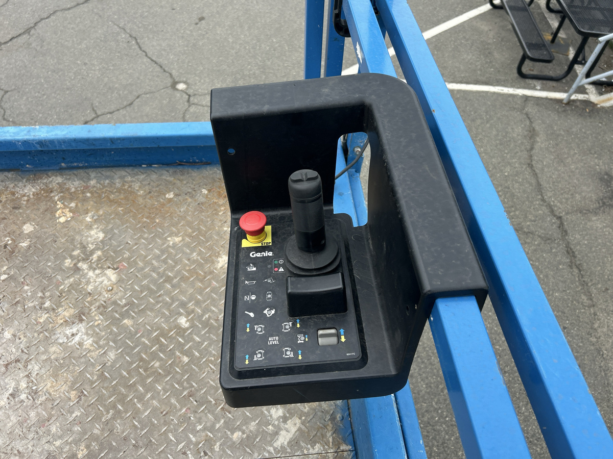 2018 Genie GS-5390 RT-8