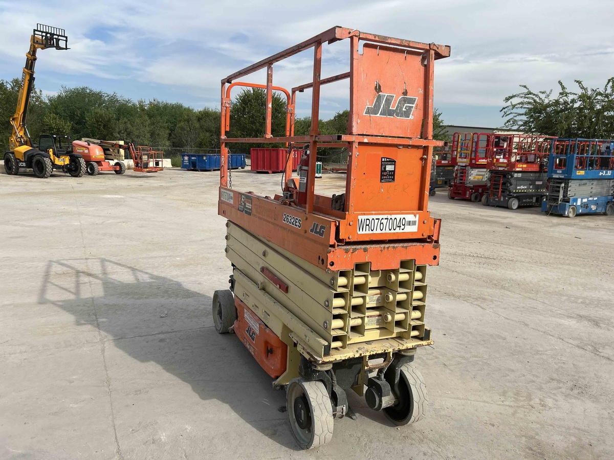 2017 JLG 2632ES-6