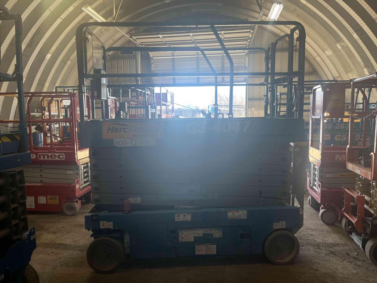 2016 Genie GS-4047