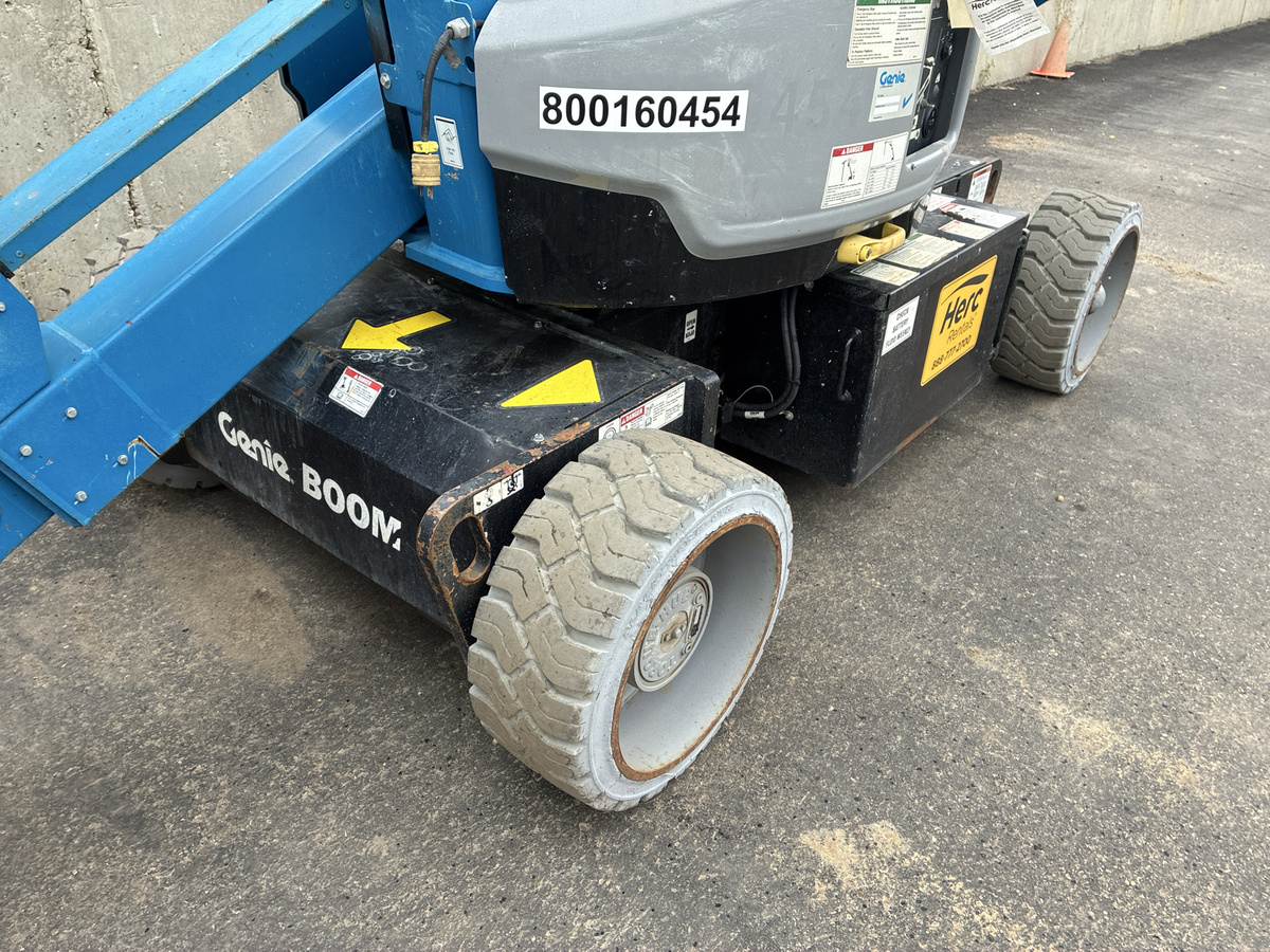 2017 Genie Z-33/18-10