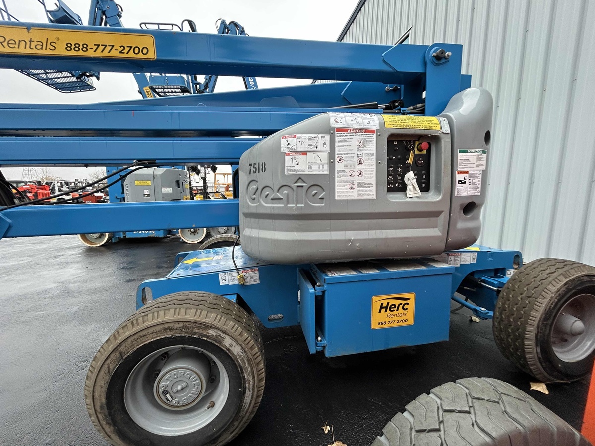 2017 Genie Z-45/25