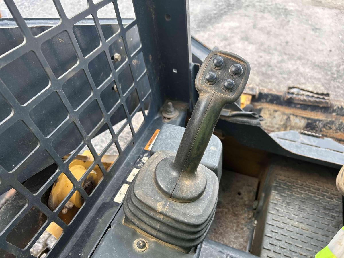 2021 John Deere 317G-12