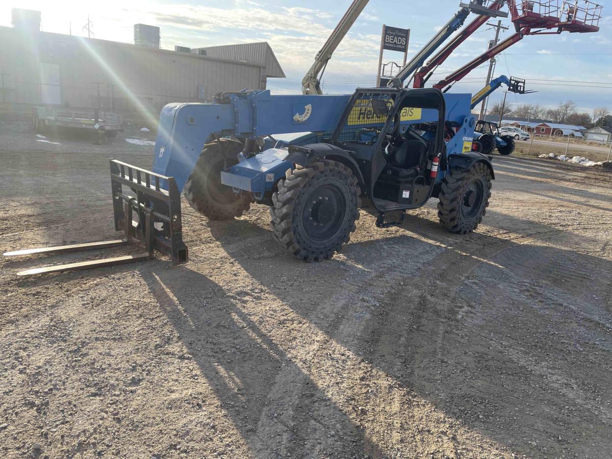 2018 Genie GTH 844