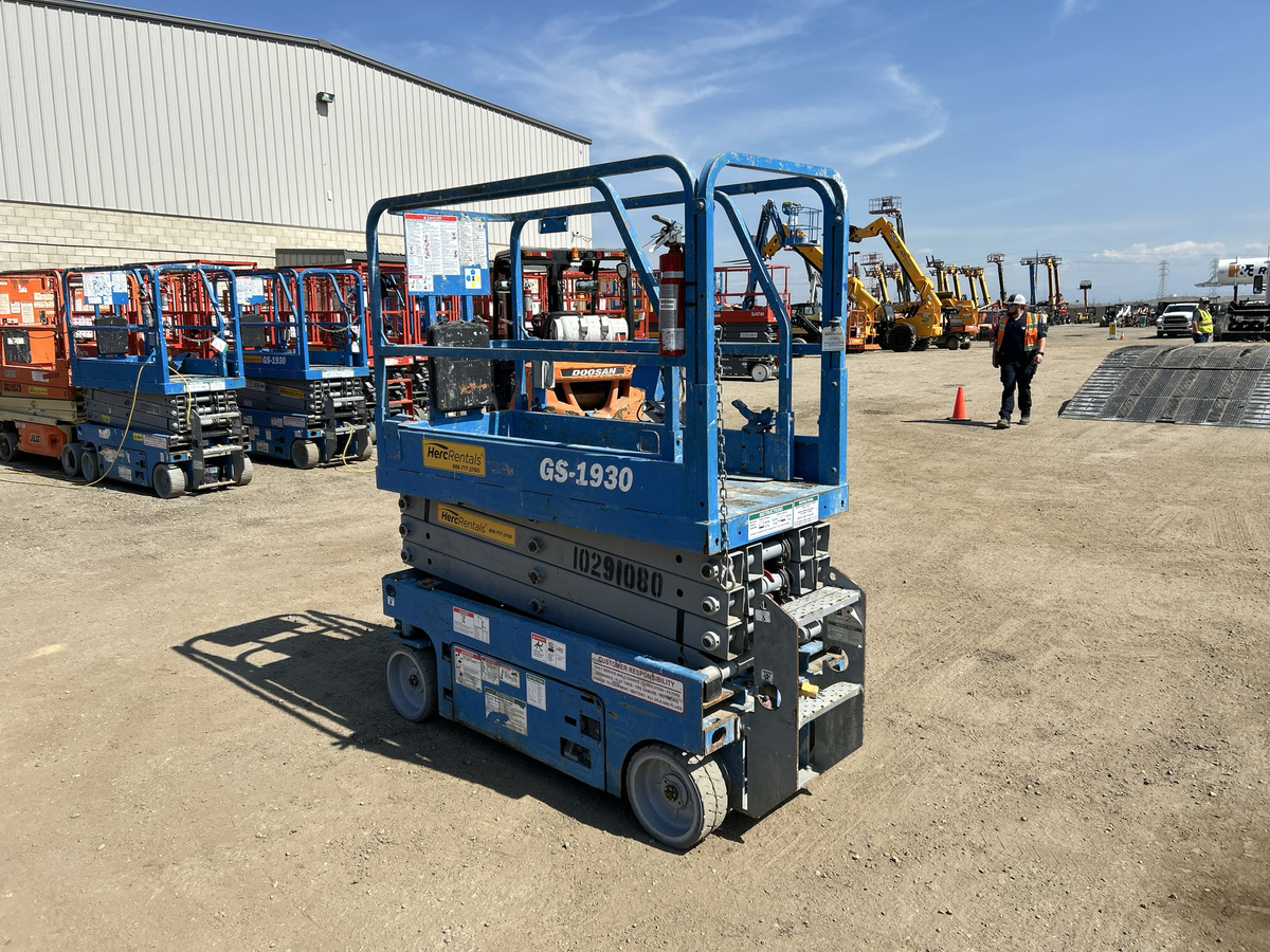 2019 Genie GS-1930-4