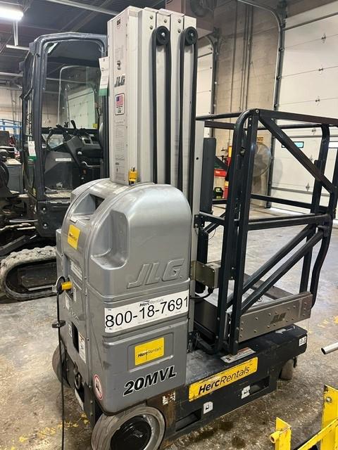 2017 JLG 20MVL