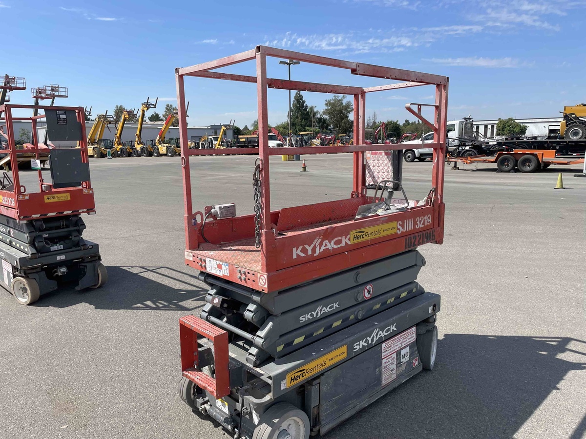 2017 Skyjack SJ3219-2