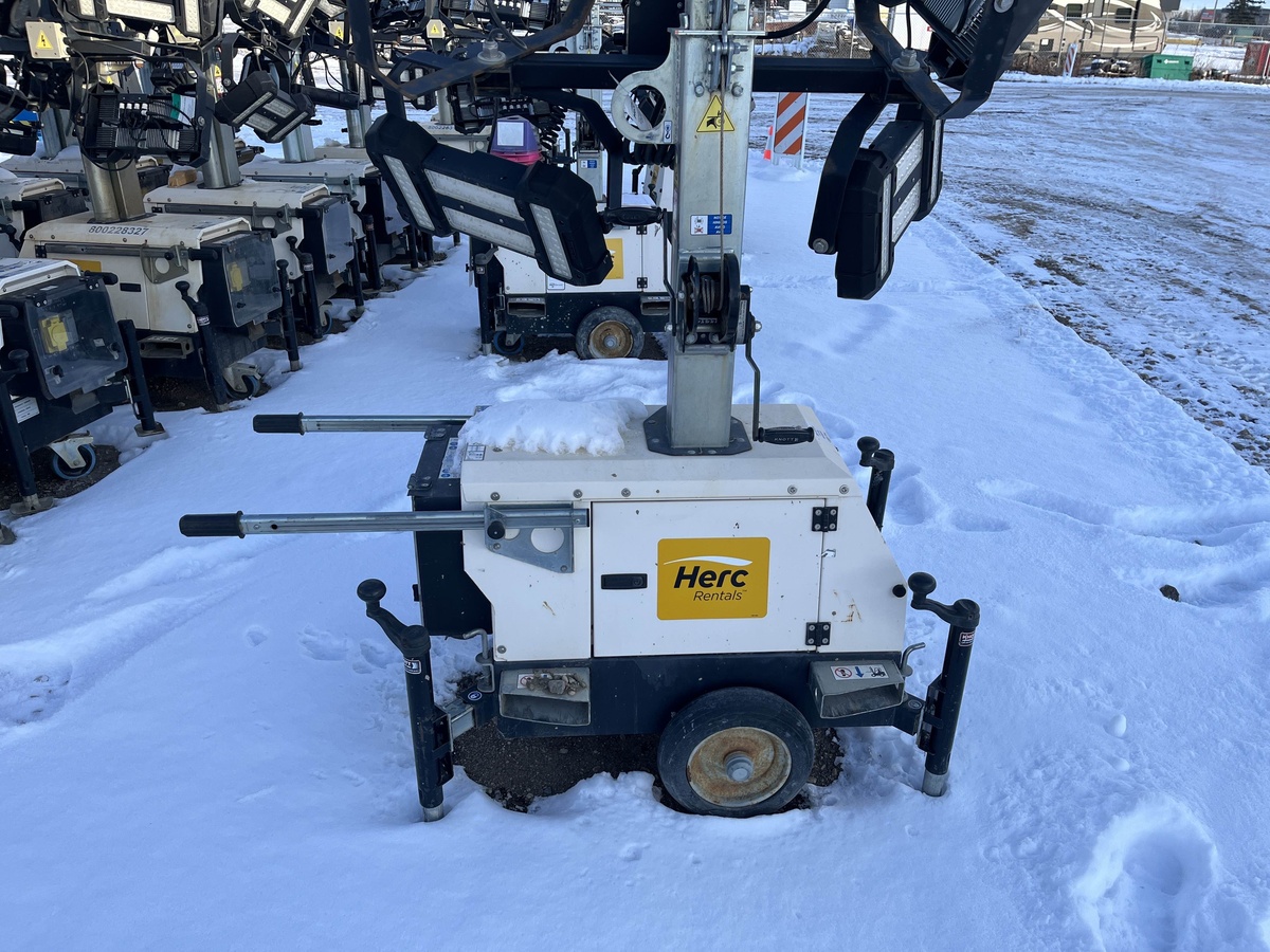 2017 Magnum PLT240-3