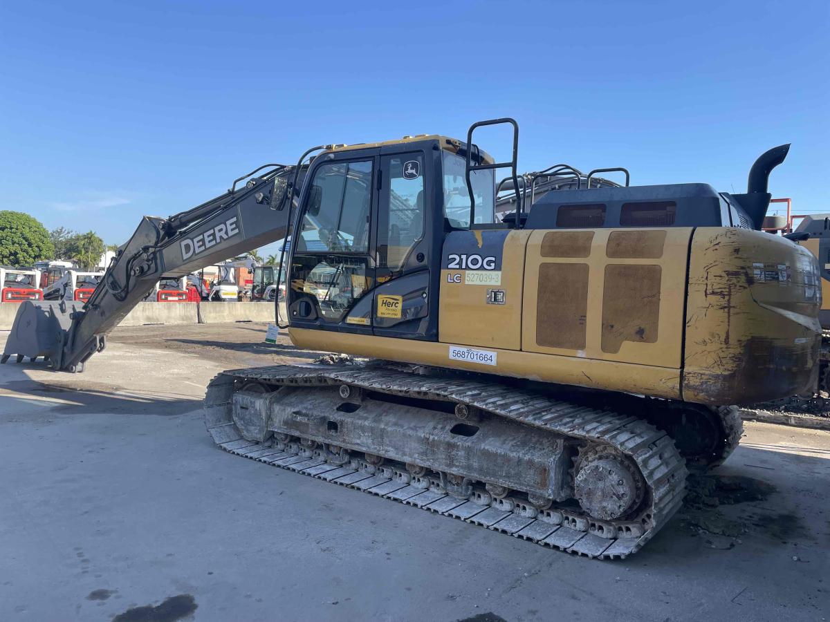 2019 John Deere 210G