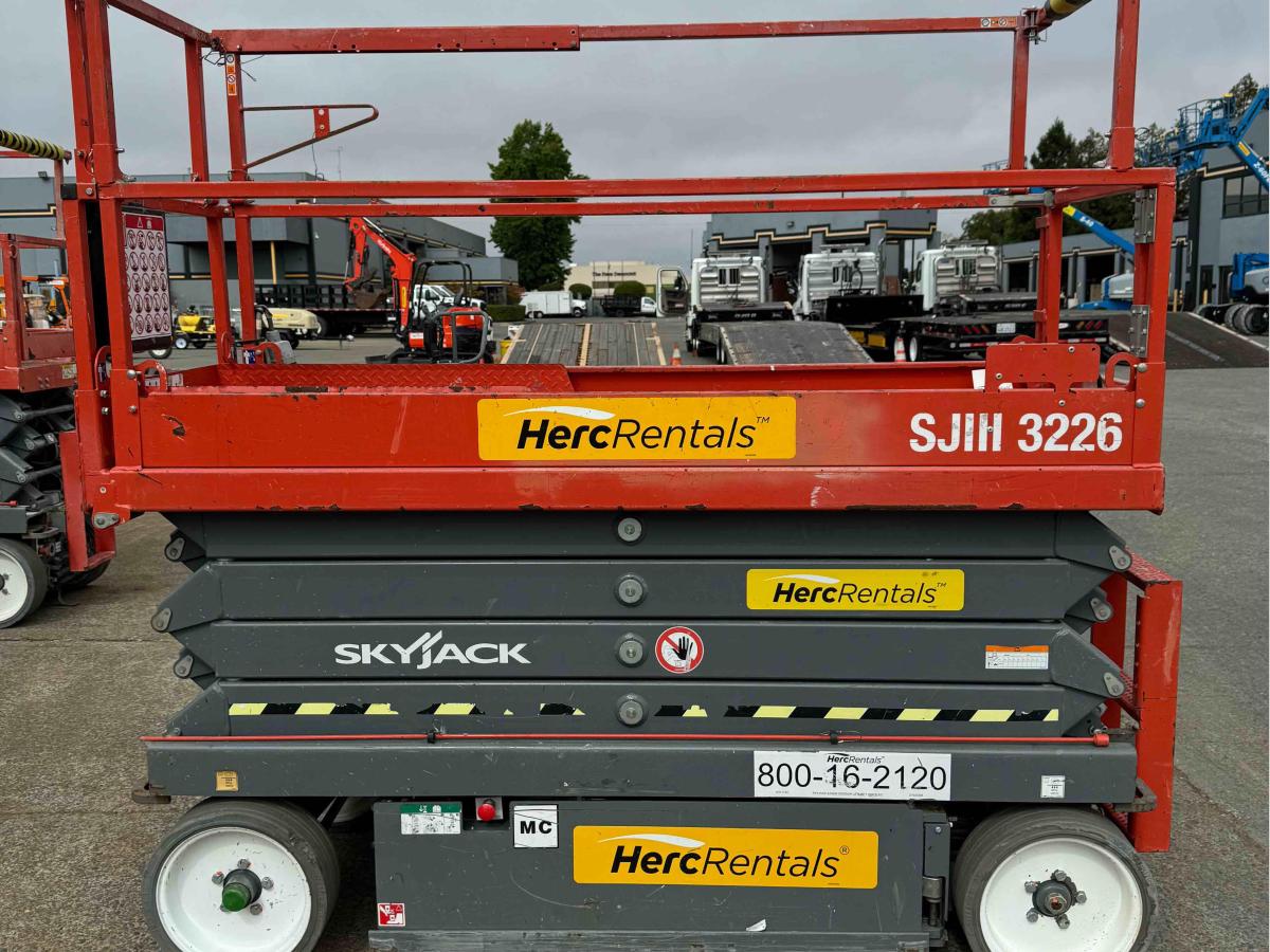 2017 Skyjack SJ3226
