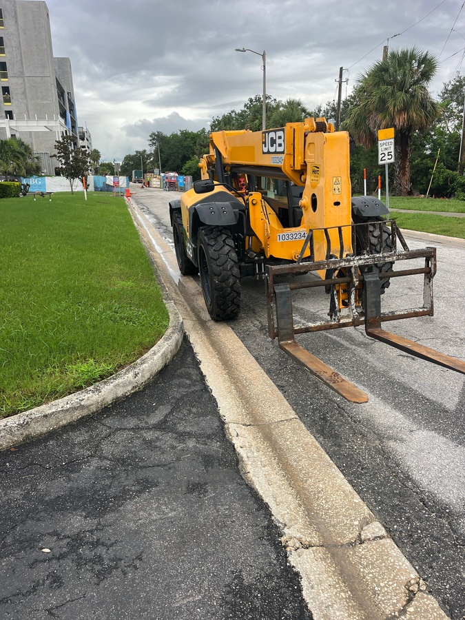 2021 JCB 507-42-1
