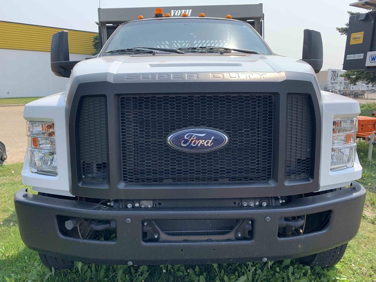 2018 Ford F750