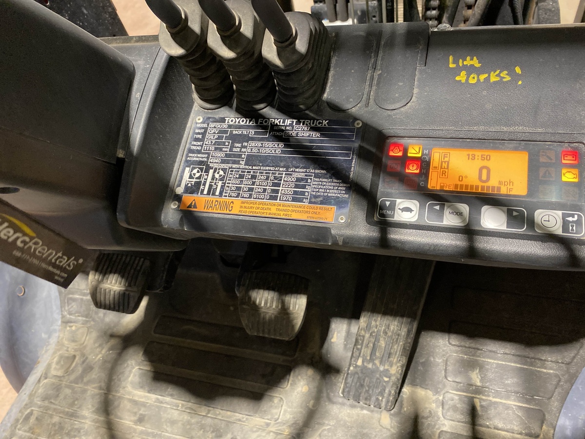 2021 Toyota 8FGU30-6