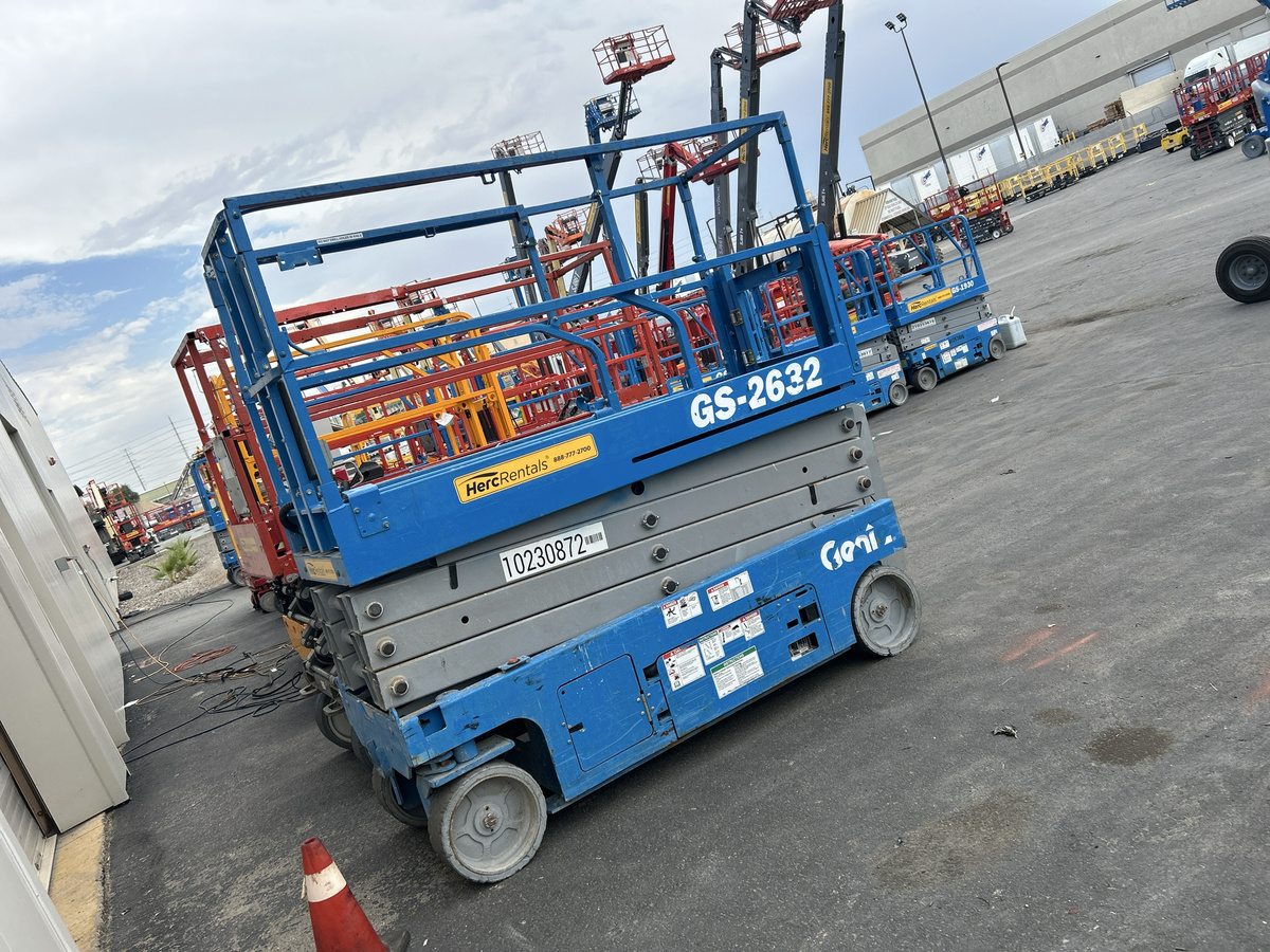 2017 Genie GS-2632