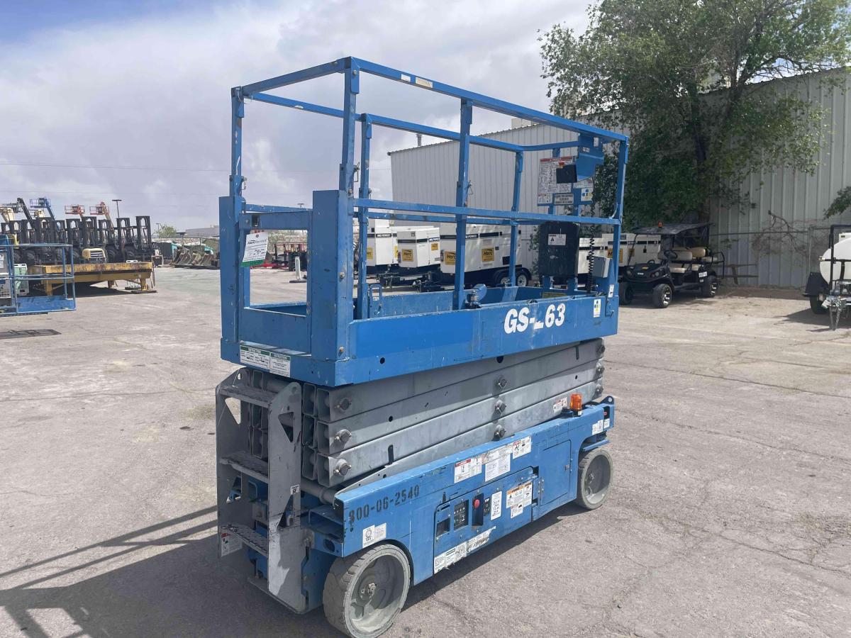 2015 Genie GS-2632-10