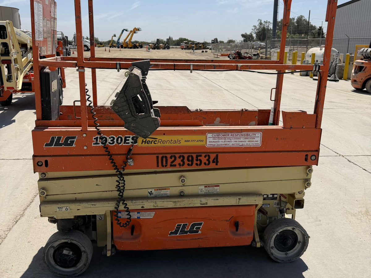 2018 JLG 1930ES-8