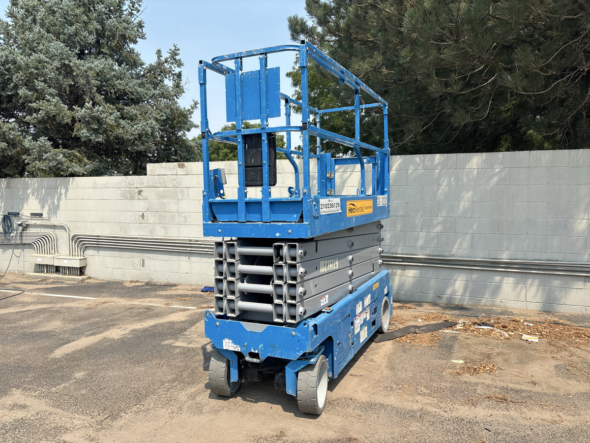 2018 Genie GS-3232-2