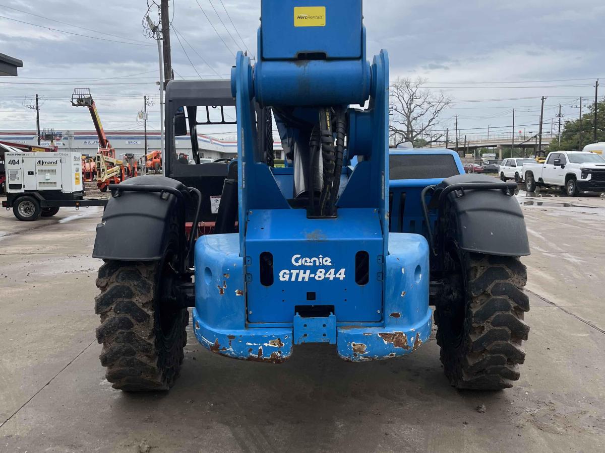2018 Genie GTH 844