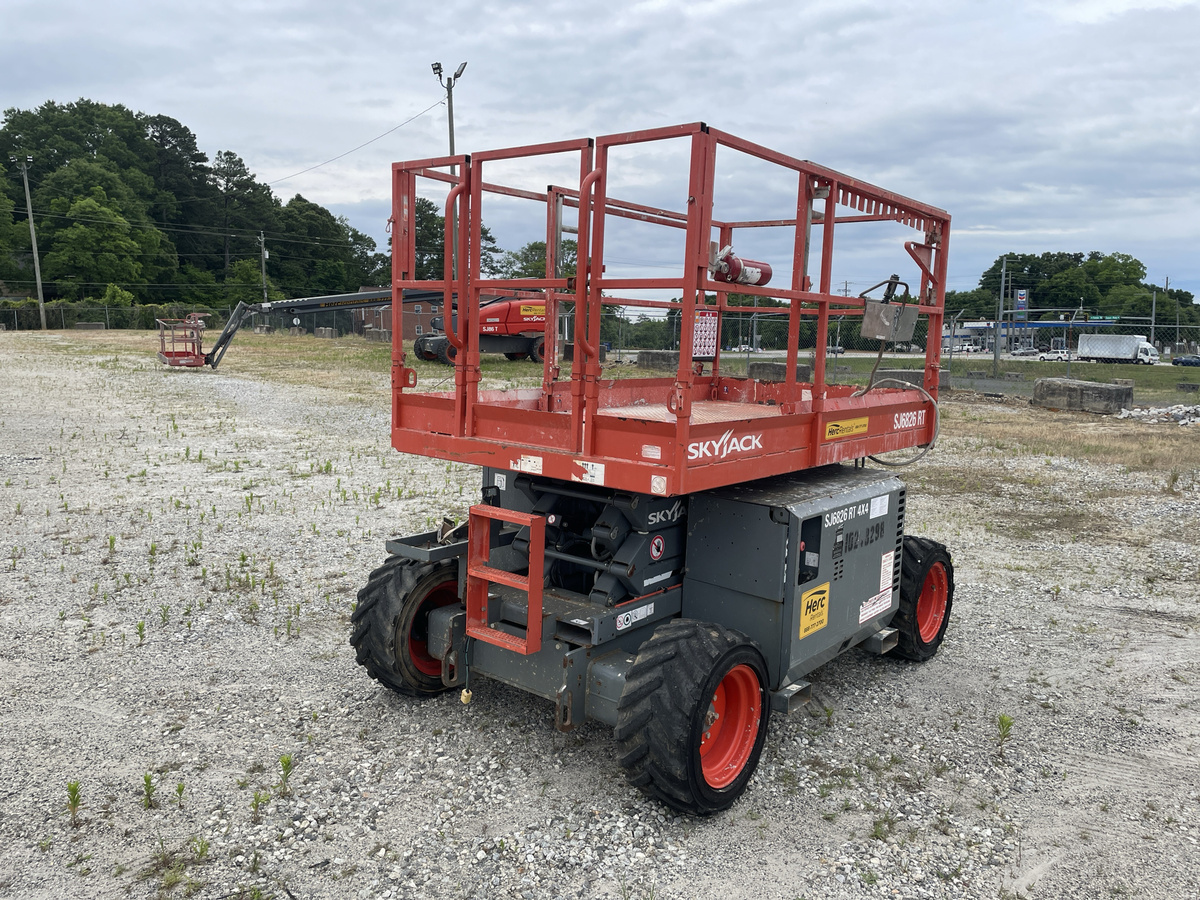 2018 Skyjack SJ-6826RT-5