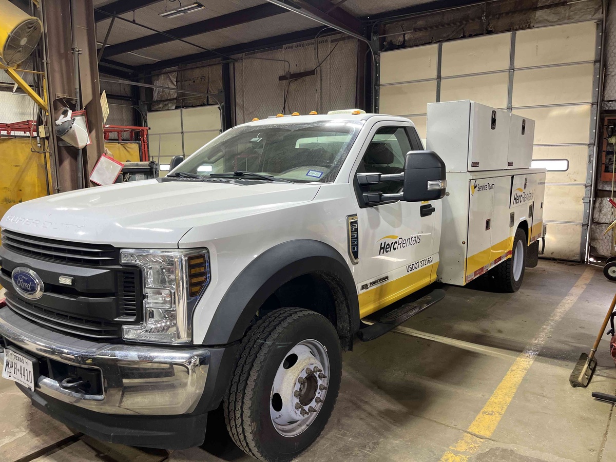 2019 Ford F550-1