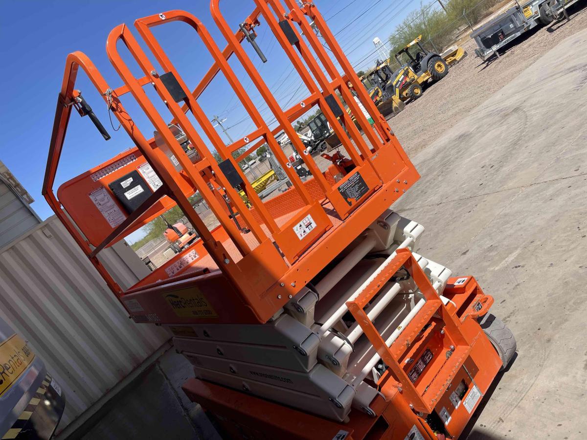2022 Snorkel S4732E