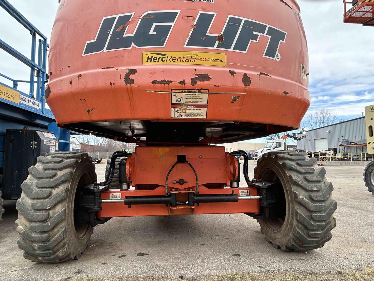 2015 JLG 600S