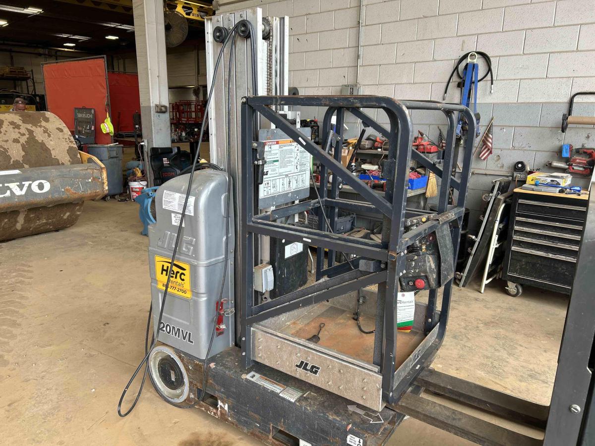 2018 JLG 20MVL-5