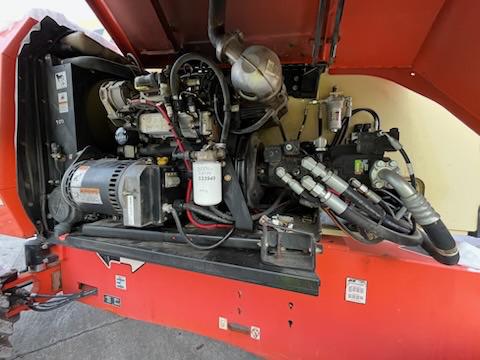 2015 JLG 800AJ