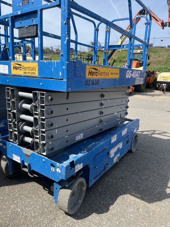2018 Genie GS-4047-4