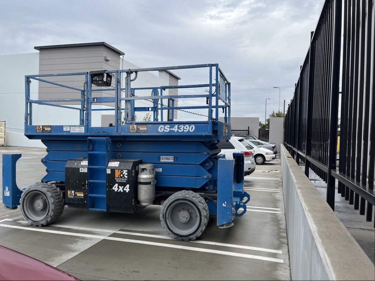 2016 Genie GS-4390 RT-2
