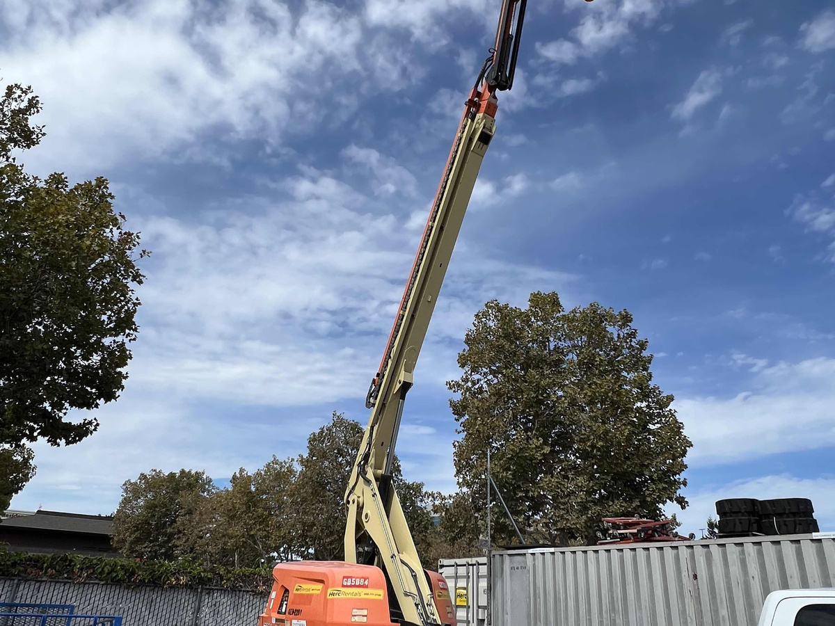 2018 JLG 660SJ-7