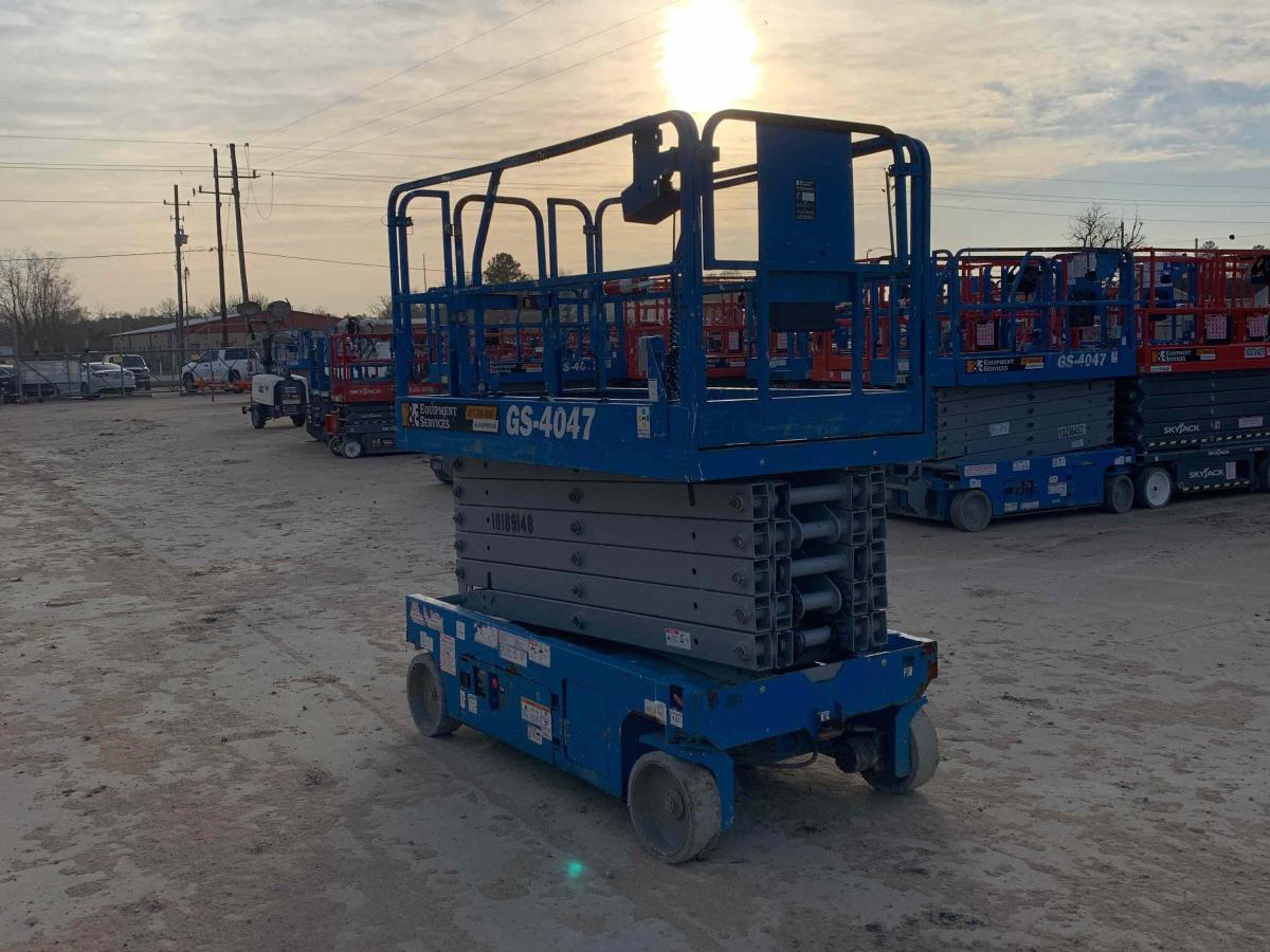 2016 Genie GS-4047
