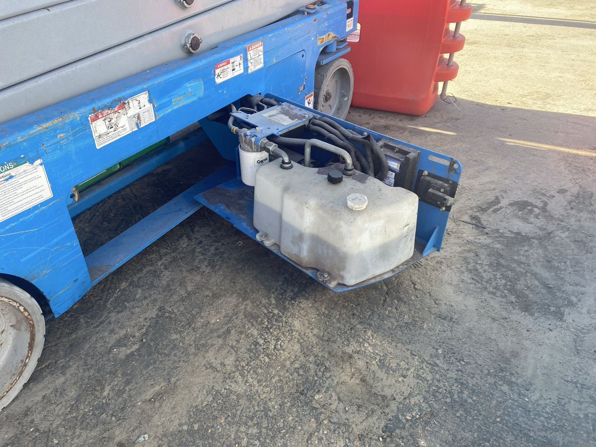 2016 Genie GS-3232-7