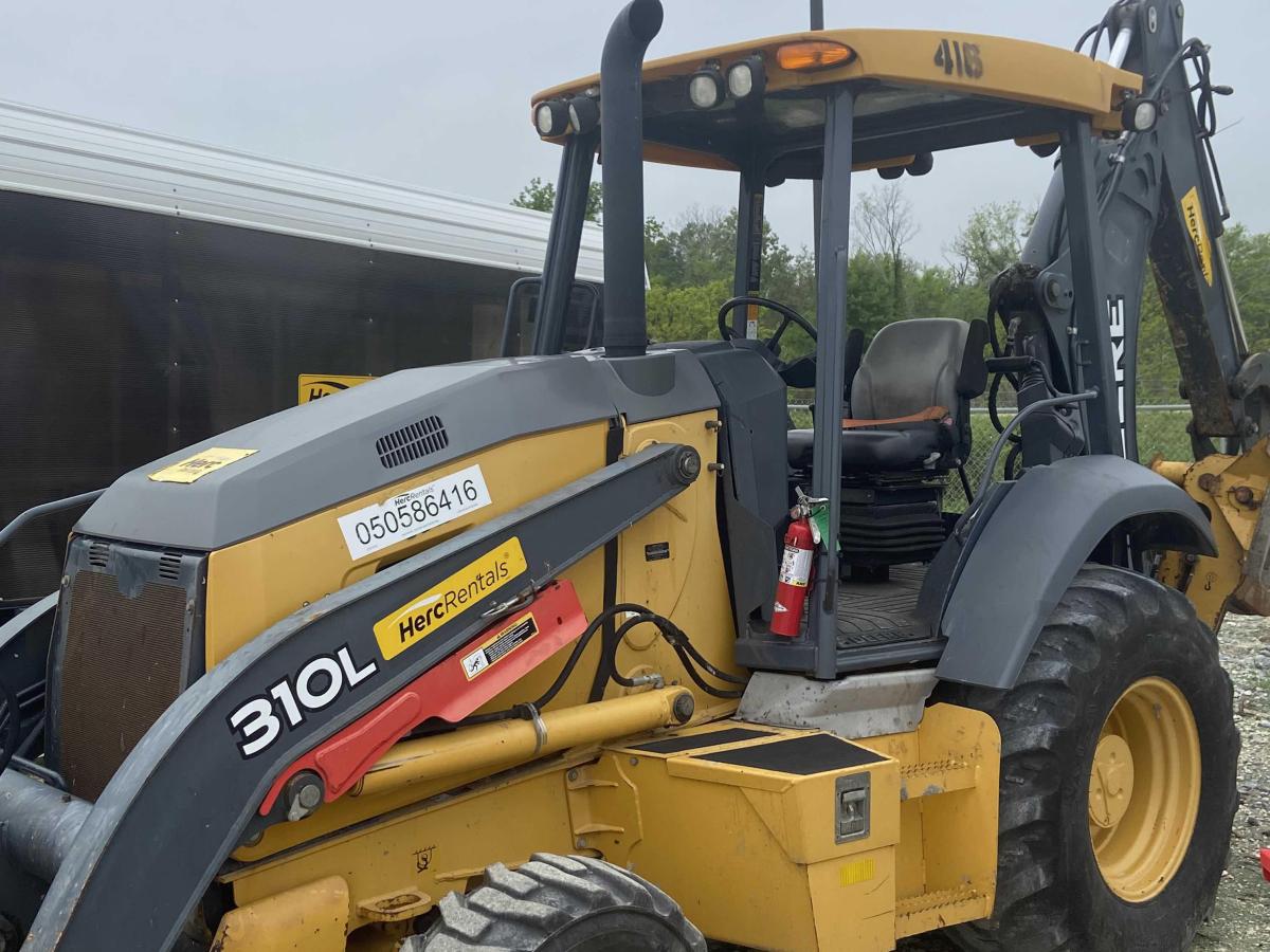 2018 John Deere 310L