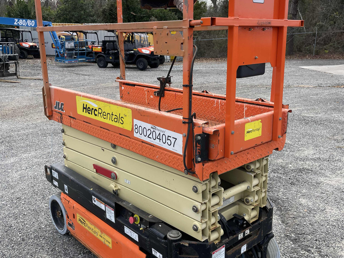 2018 JLG 1932R