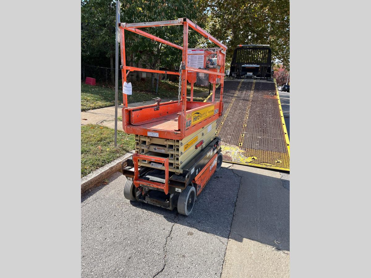 2018 JLG 1932R