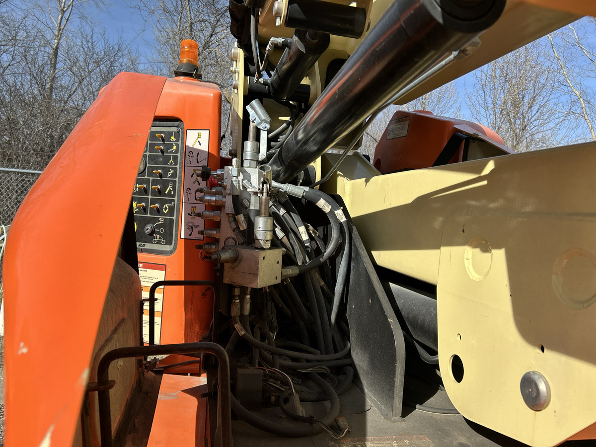 2018 JLG E450AJ-14