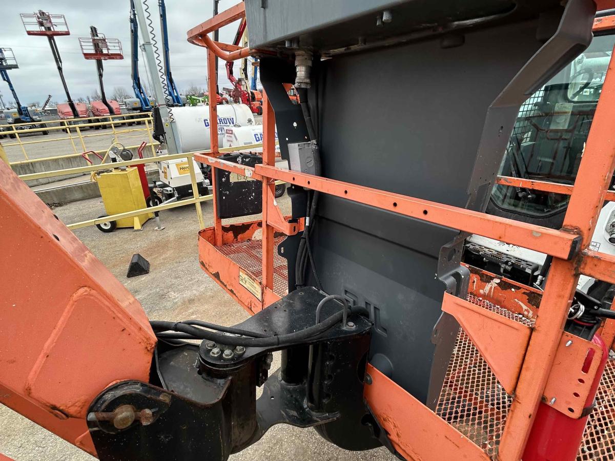 2014 JLG 460SJ