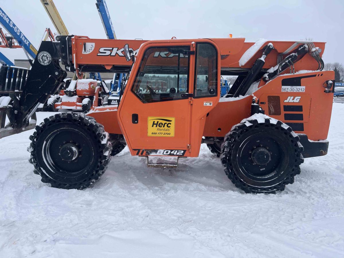 2018 SkyTrak 8042